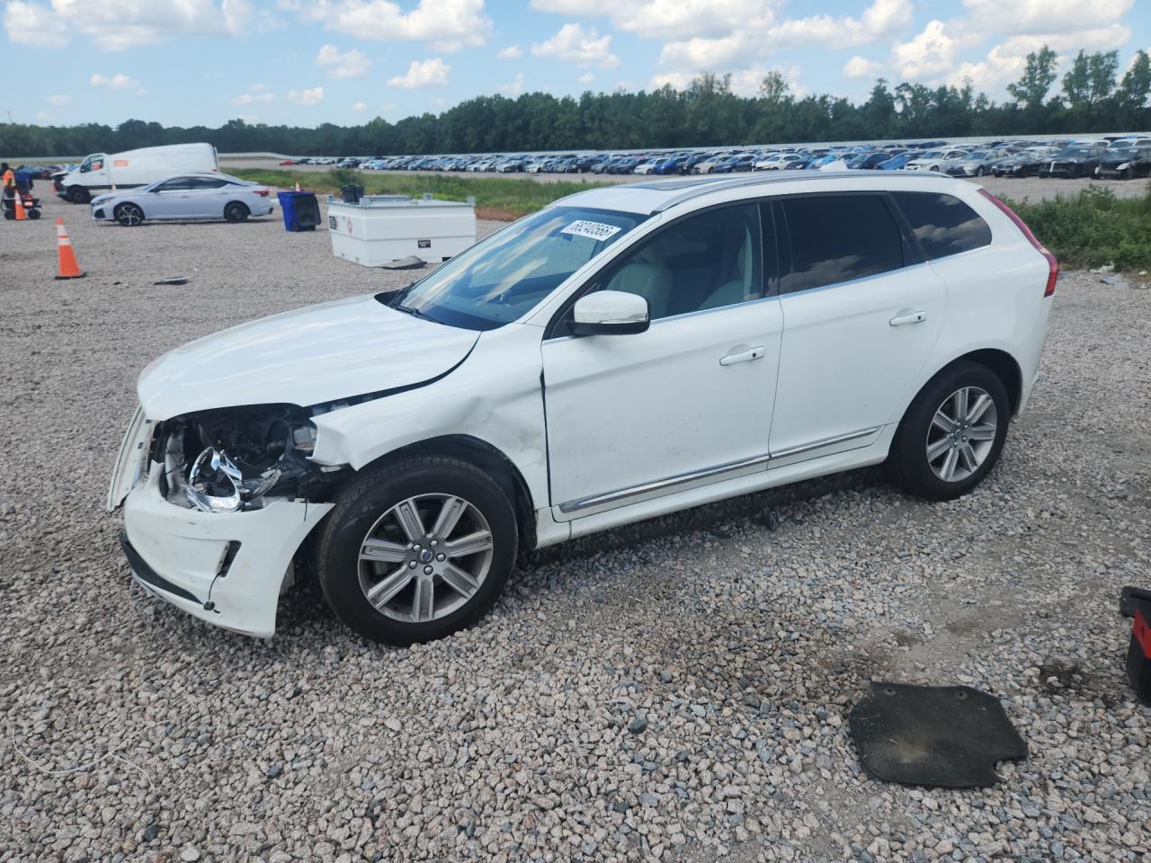 2016 VOLVO XC60 T6 PREMIER