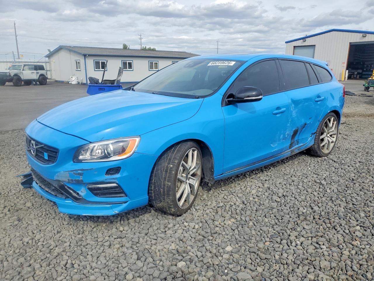 2016 VOLVO V60 POLESTAR