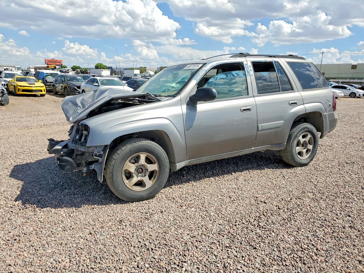 2005 CHEVROLET TRAILBLAZER 1GNDT13S152303285
