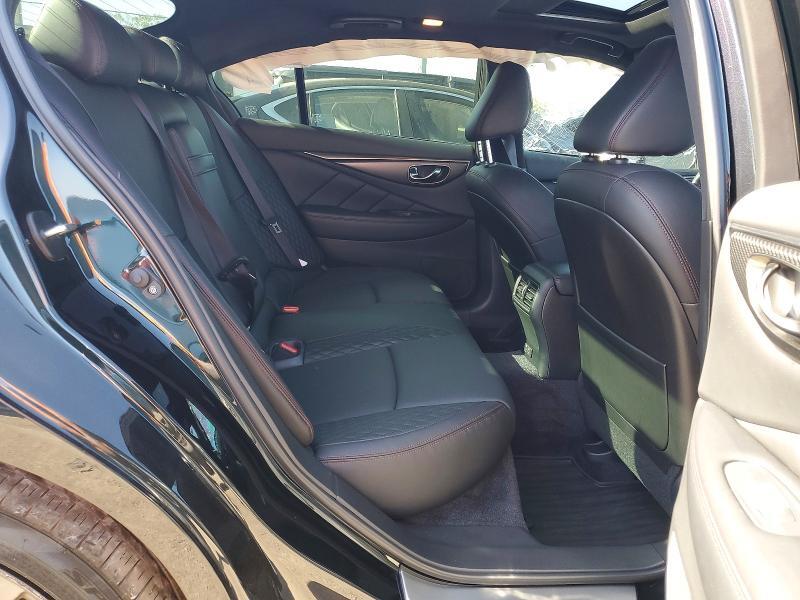 2024 INFINITI Q50 RED SPORT 400 — Фото 10 из 12