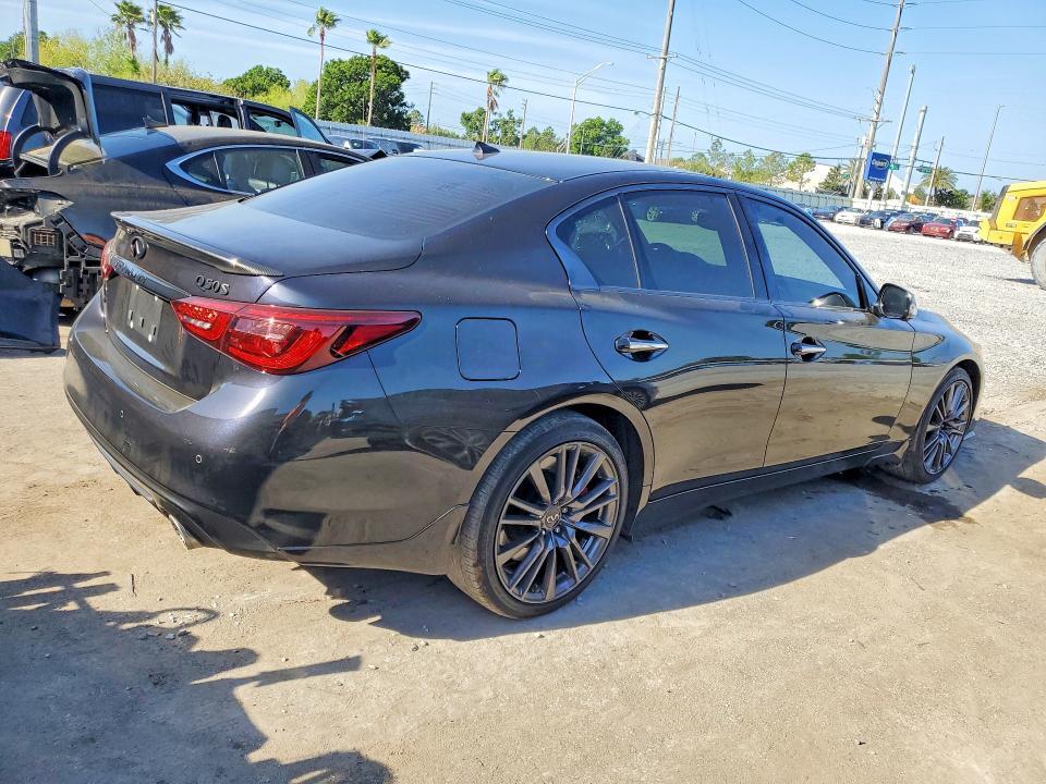 2024 INFINITI Q50 RED SPORT 400 — Фото 3 из 12