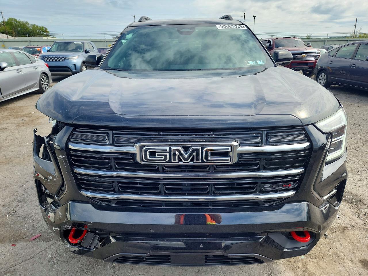 2026 GMC TERRAIN AT4 — Фото 5 из 13