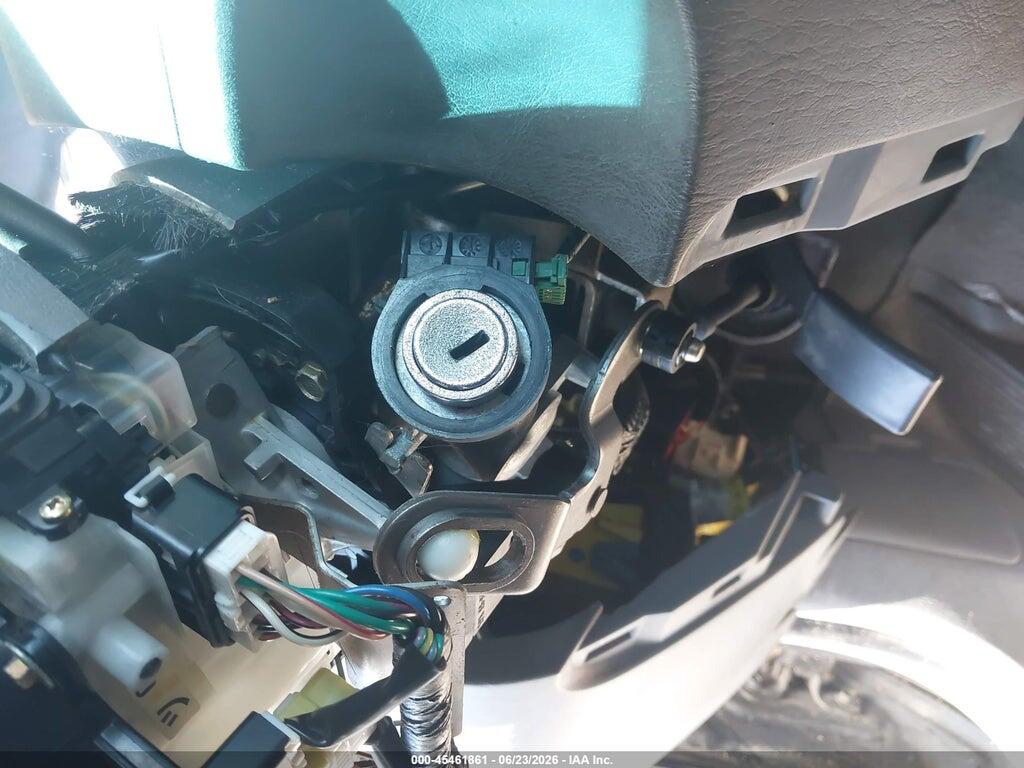 1FMCU04151KF72915 2001 FORD ESCAPE photo no. 6