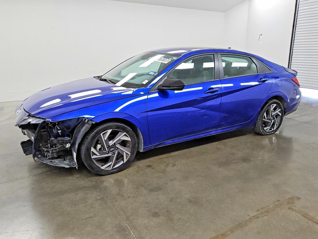 2025 HYUNDAI ELANTRA KMHLM4DG8SU961453
