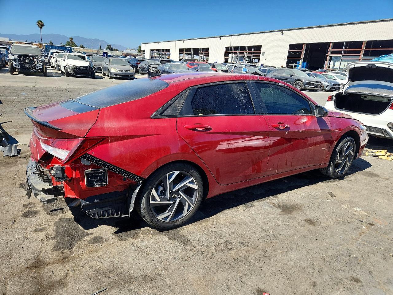 KMHLM4DG8SU907134 2025 HYUNDAI ELANTRA photo no. 3