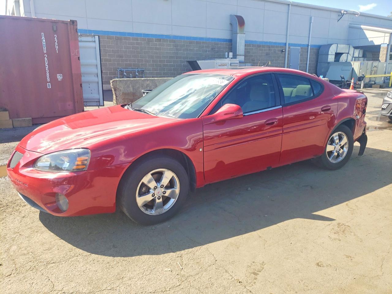 2008 PONTIAC GRAND PRIX — Фото 2 из 16