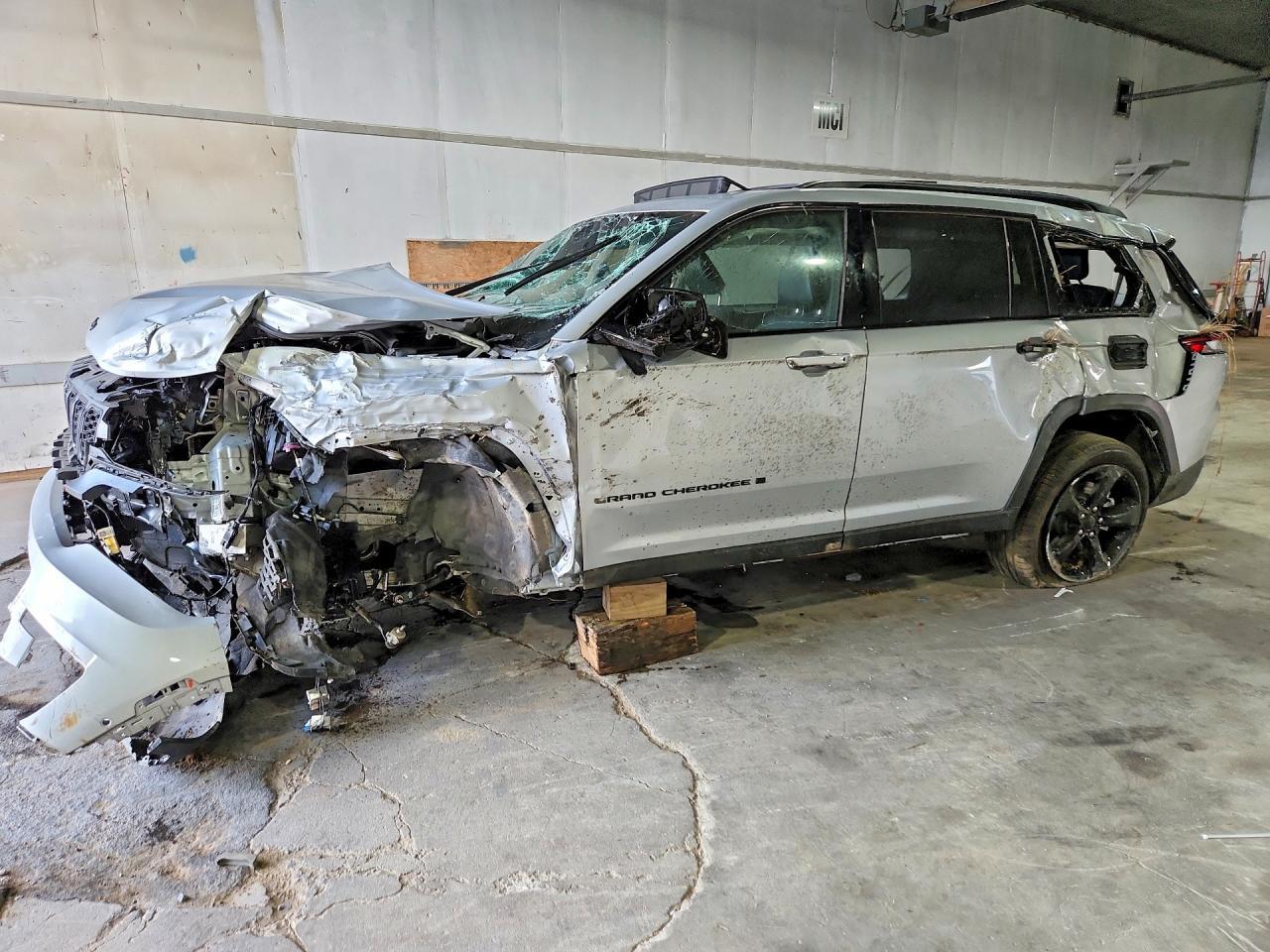 2025 JEEP GRAND CHEROKEE 1C4RJKBG2S8768416