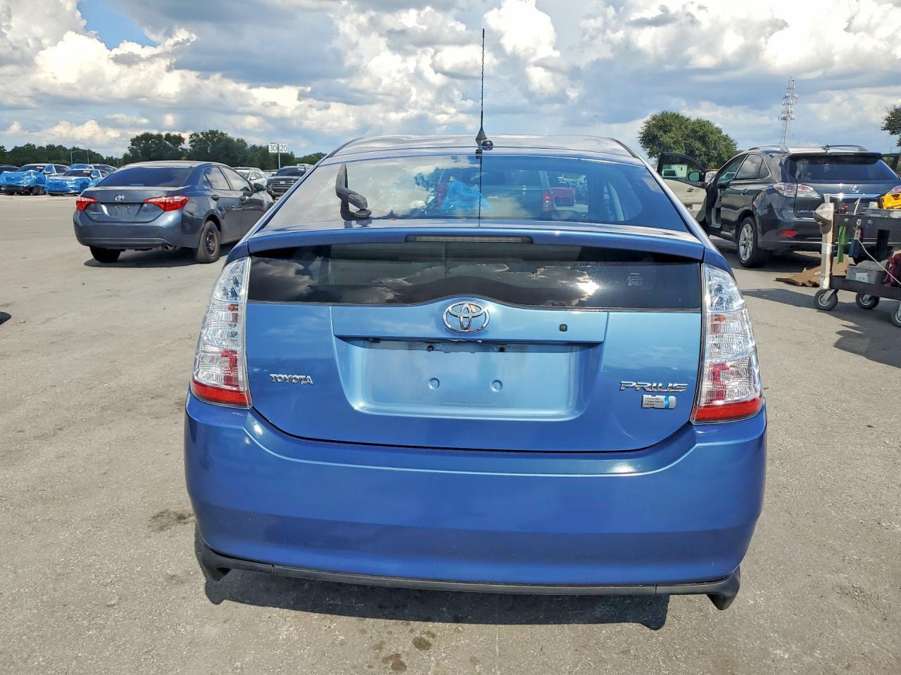 2008 TOYOTA PRIUS BASE — Фото 6 из 12