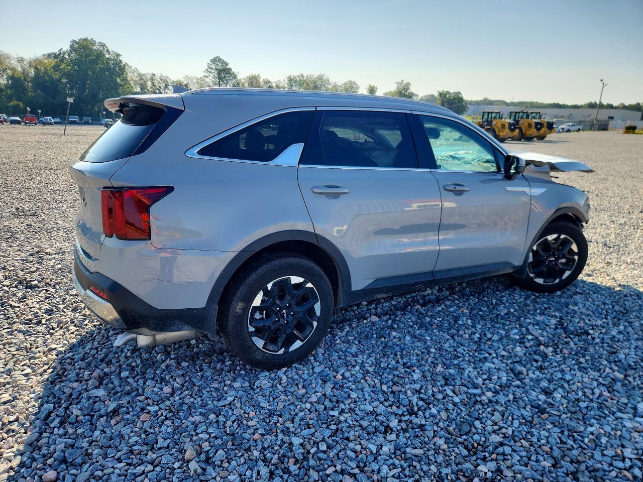 2026 KIA SORENTO S — Фото 3 из 14
