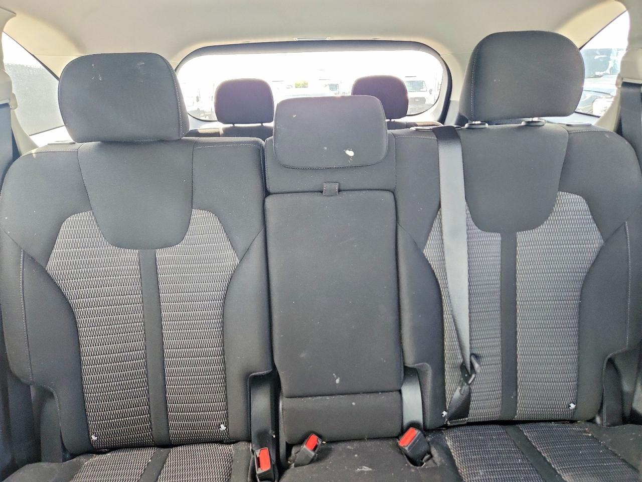 2026 KIA SORENTO LX — Фото 10 из 13