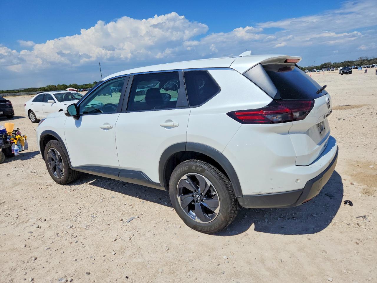 5N1BT3BA2SC786503 2025 NISSAN ROGUE photo no. 2