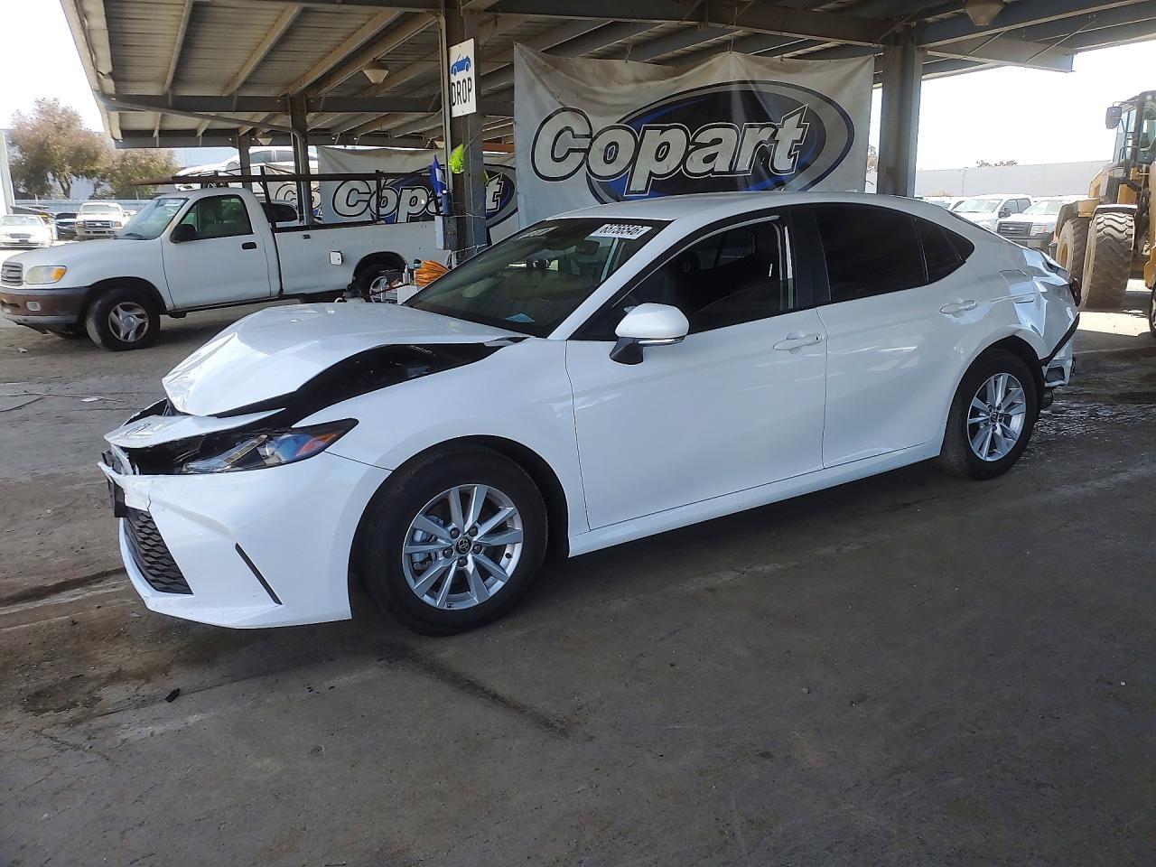 2026 TOYOTA CAMRY 4T1DAACK0TU732834