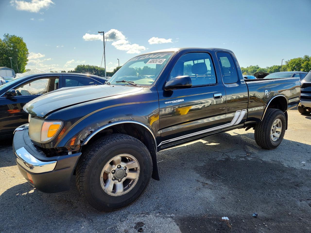 2000 TOYOTA TACOMA 4TAWN72N8YZ646337