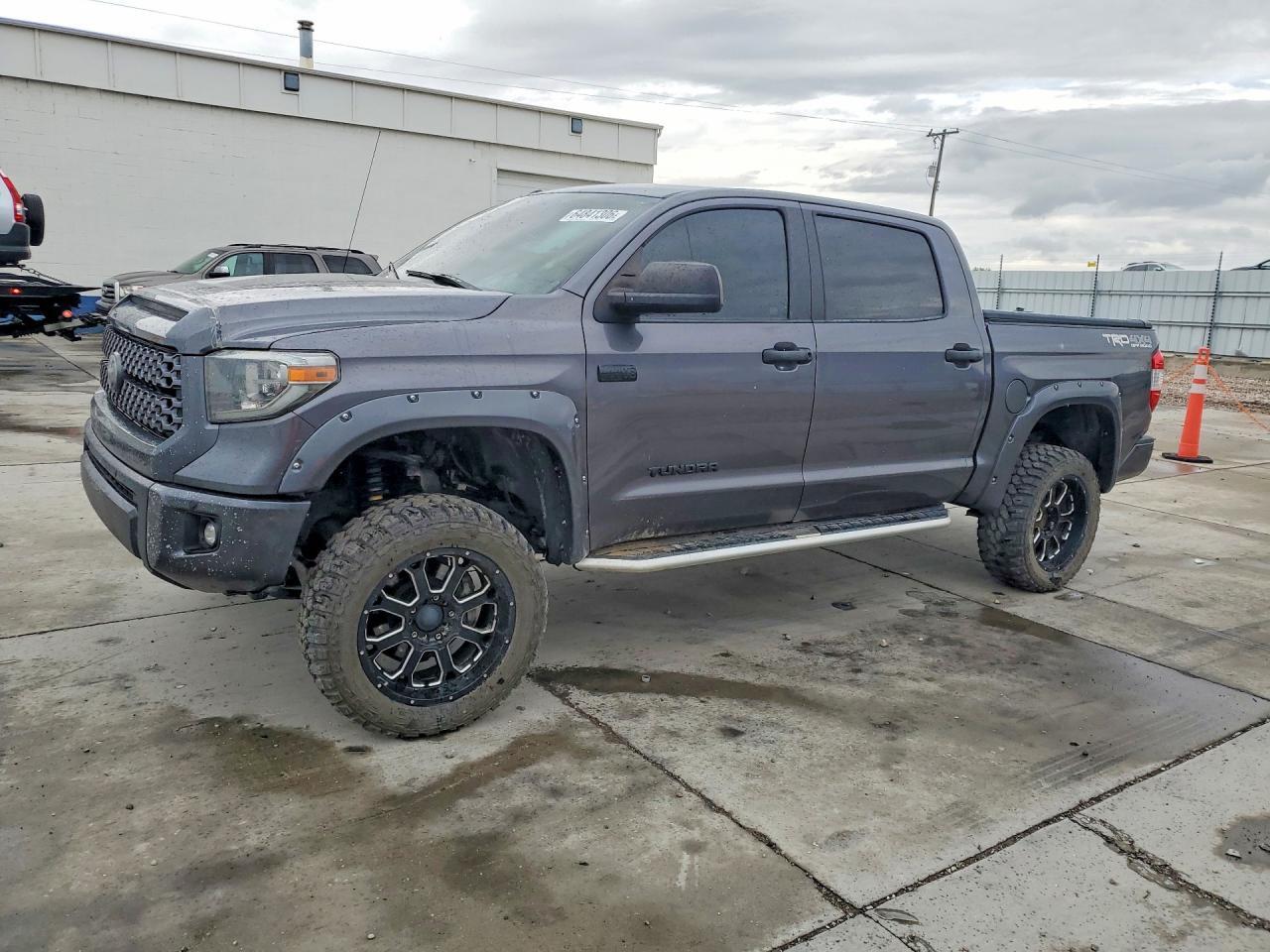 2018 TOYOTA TUNDRA 5TFDW5F14JX701453