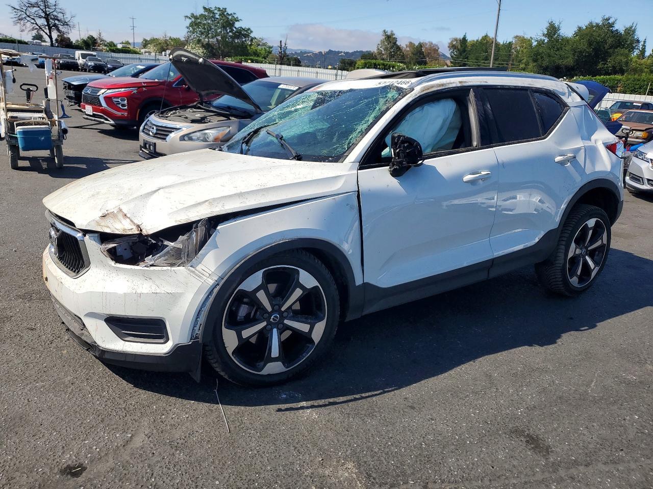 2020 VOLVO XC40 YV4162UK1L2261198