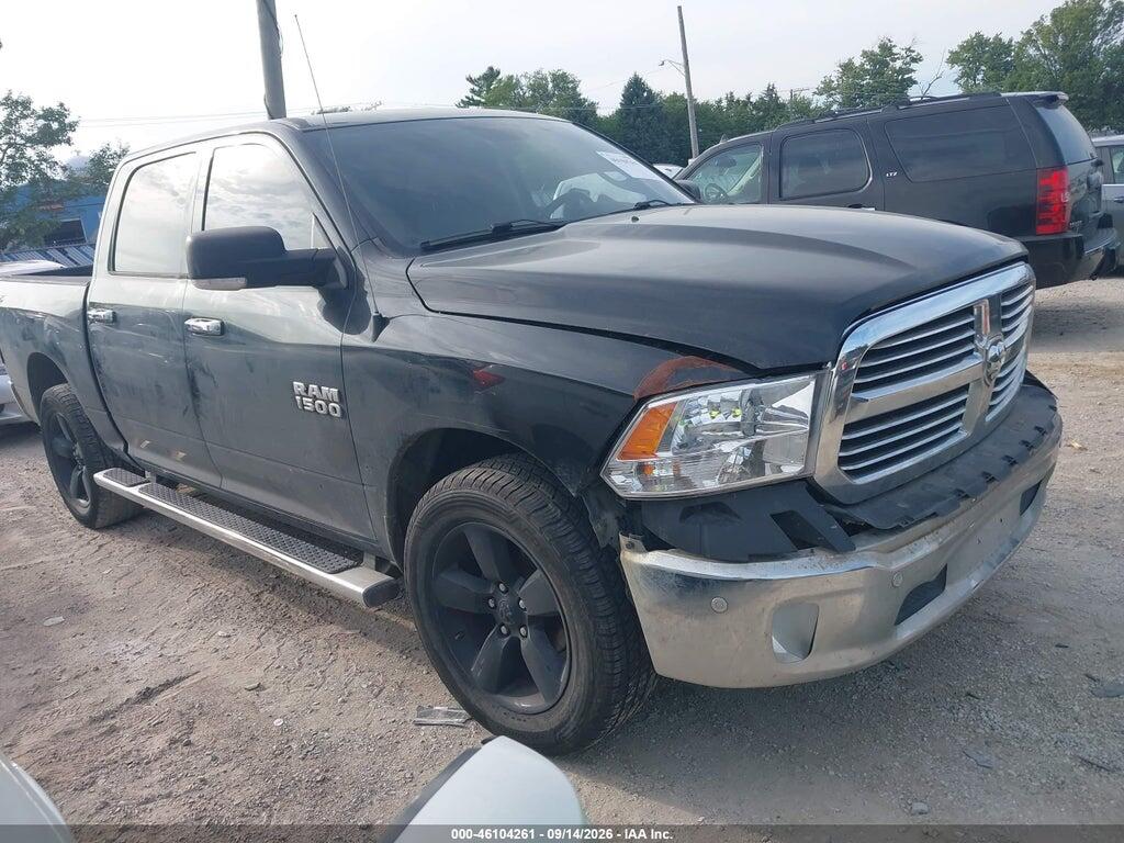 2017 RAM 1500 1C6RR7LG4HS530400