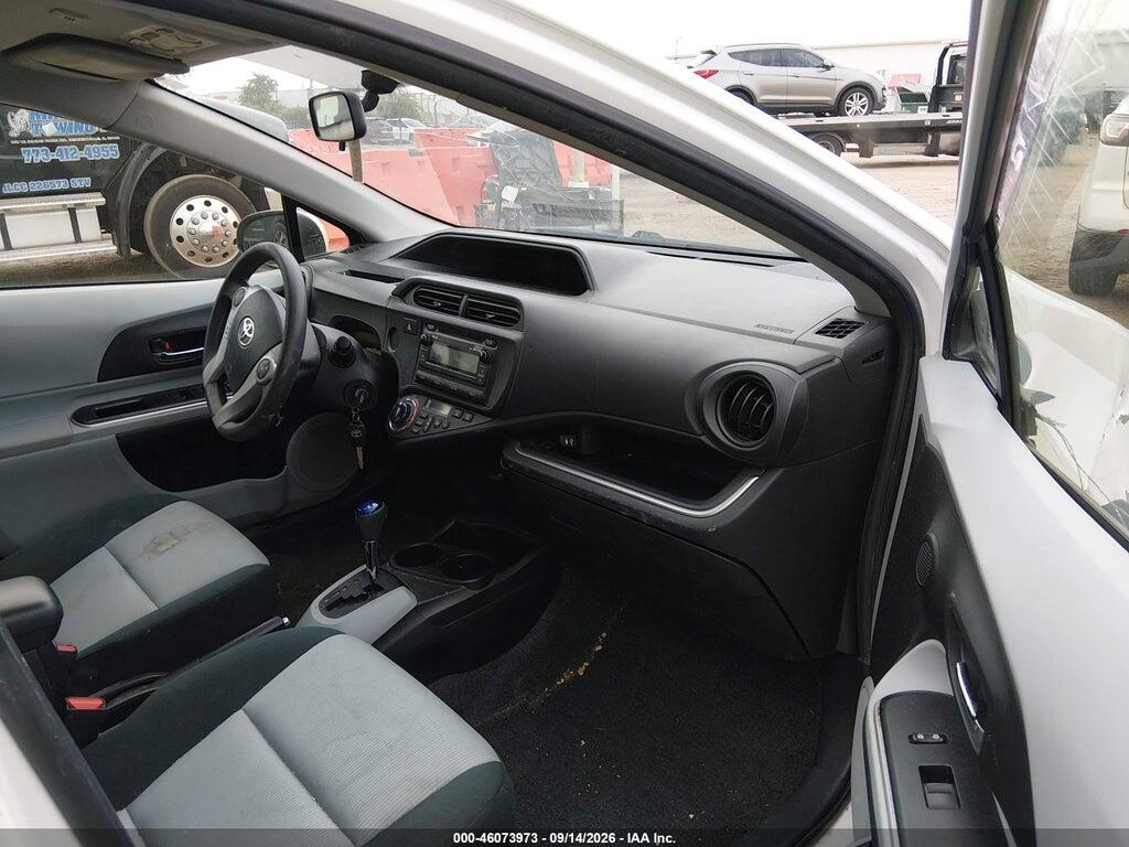 JTDKDTB3XE1569512 2014 TOYOTA PRIUS C photo no. 5