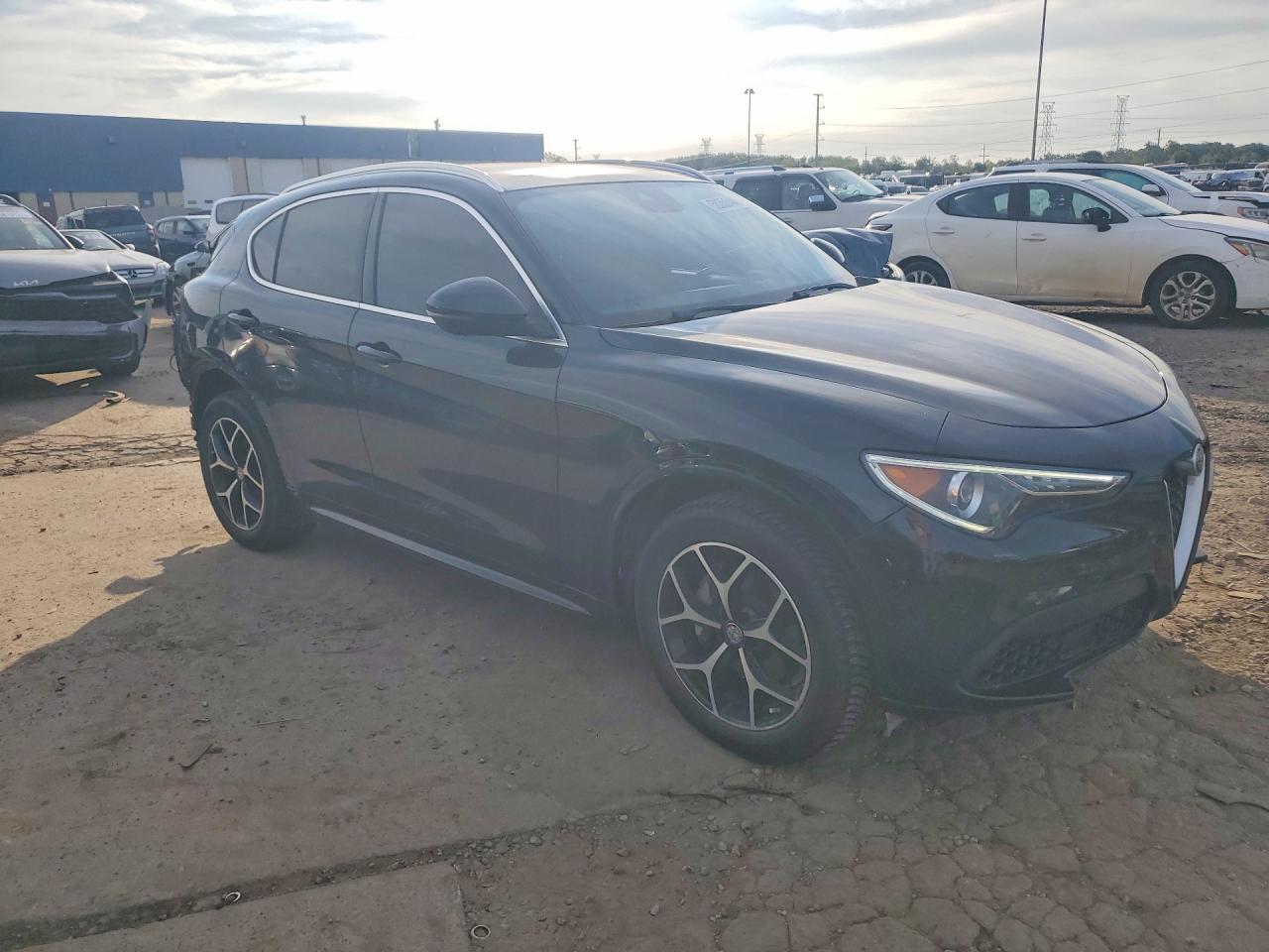 2021 ALFA ROMEO STELVIO TI — Фото 4 из 13