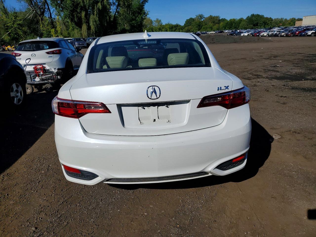 2018 ACURA ILX BASE WATCH PLUS — Фото 6 из 12