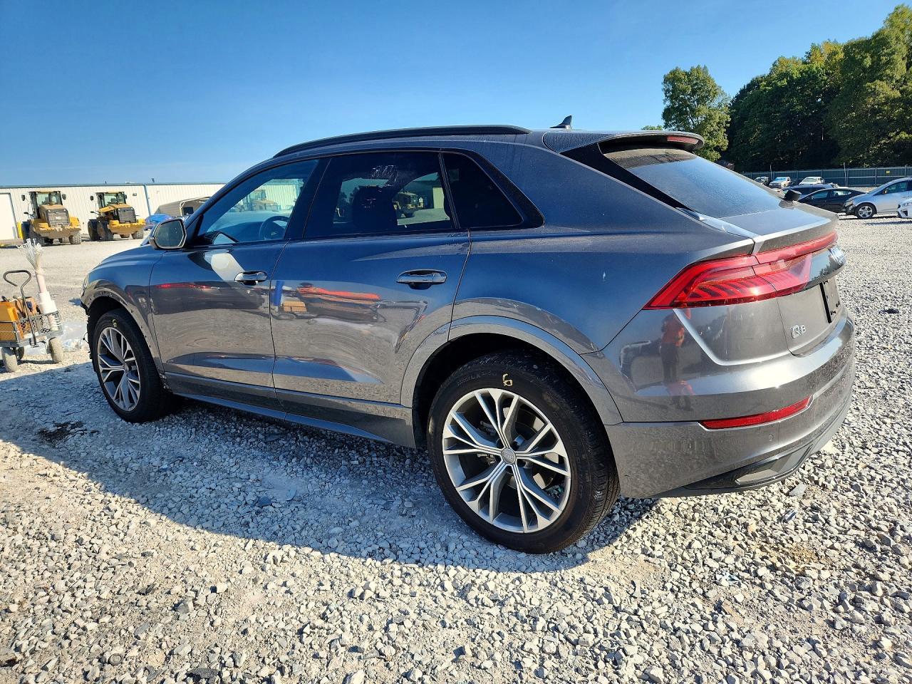 2020 AUDI Q8 PREMIUM — Фото 2 из 14