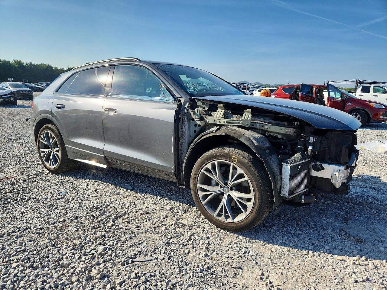 2020 AUDI Q8 PREMIUM — Фото 4 из 14