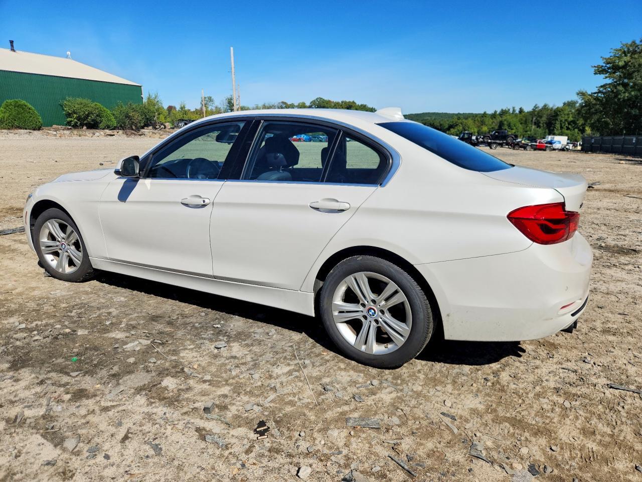 2018 BMW 330 XI — Фото 2 из 12
