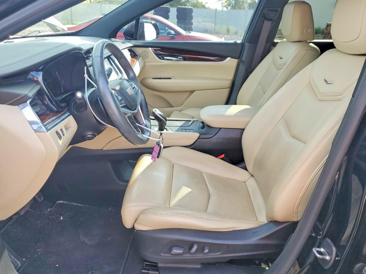 2017 CADILLAC XT5 PREMIUM LUXURY — Фото 7 из 13