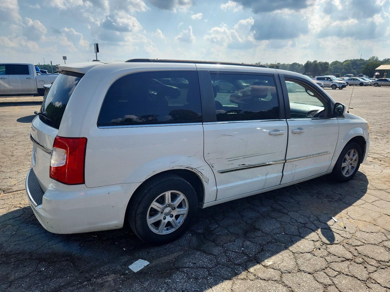 2012 CHRYSLER TOWN & COUNTRY TOURING — Фото 3 из 12