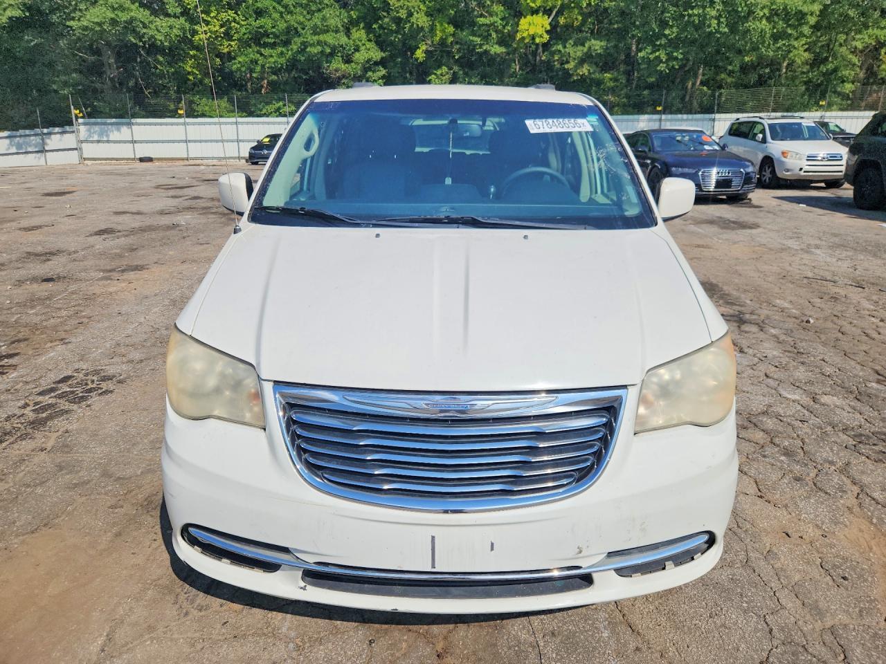 2012 CHRYSLER TOWN & COUNTRY TOURING — Фото 5 из 12