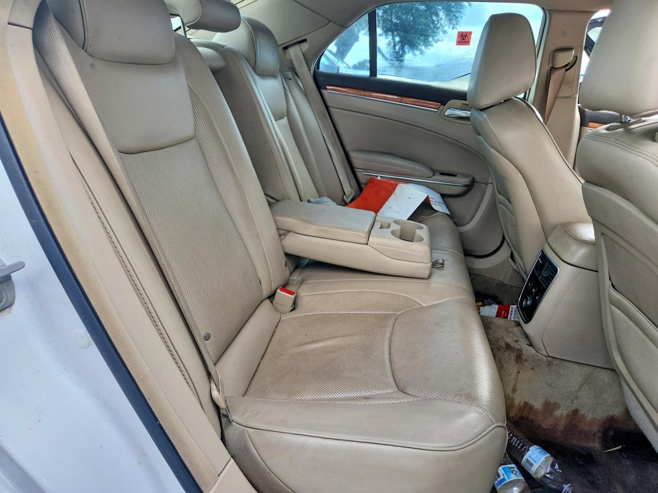 2013 CHRYSLER 300C — Фото 10 из 12