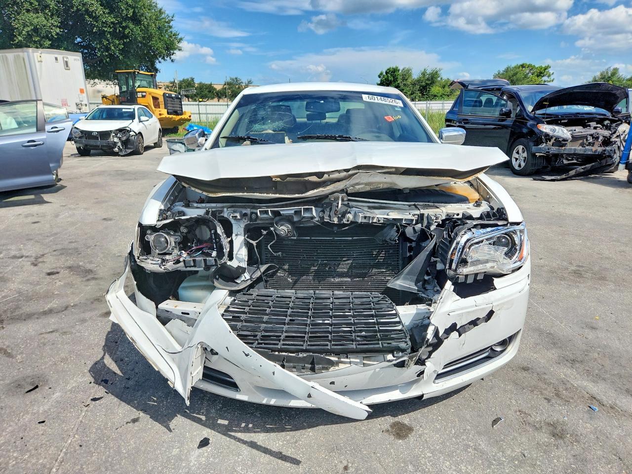 2013 CHRYSLER 300C — Фото 5 из 12