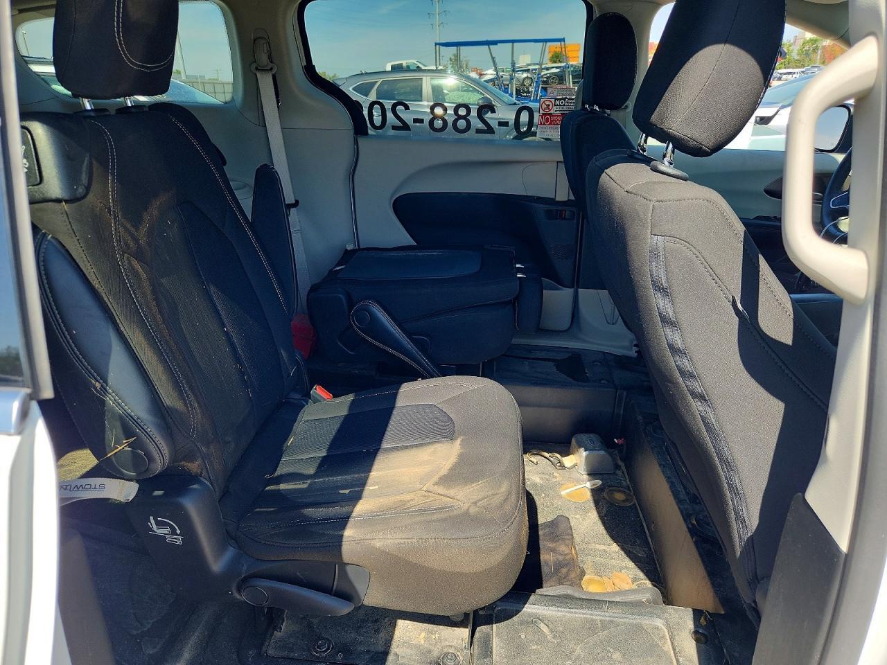 2023 CHRYSLER VOYAGER LX — Фото 11 из 13