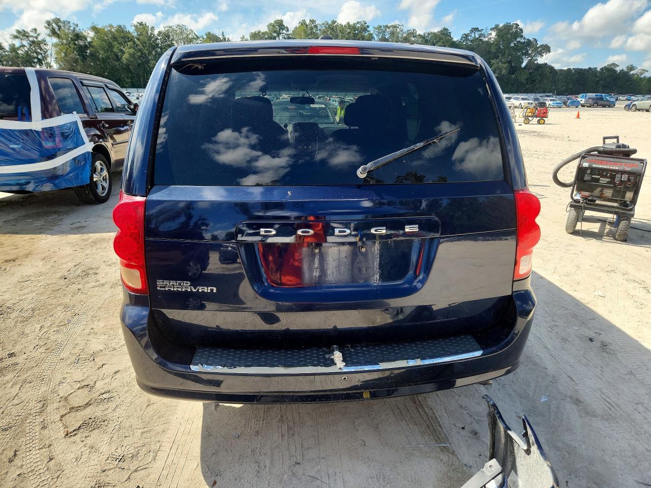 2014 DODGE GRAND CARAVAN SE — Фото 6 из 14