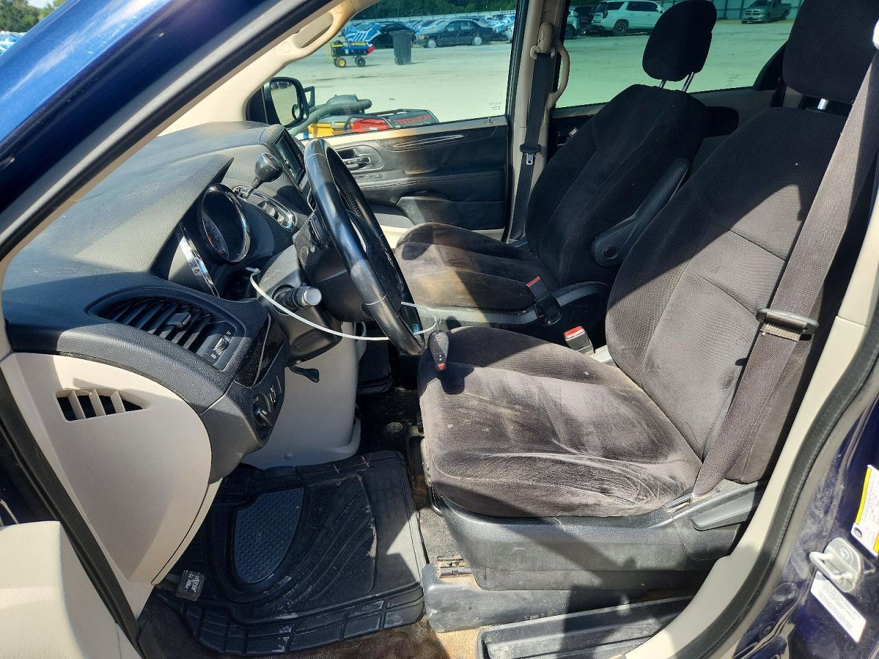 2014 DODGE GRAND CARAVAN SE — Фото 7 из 14