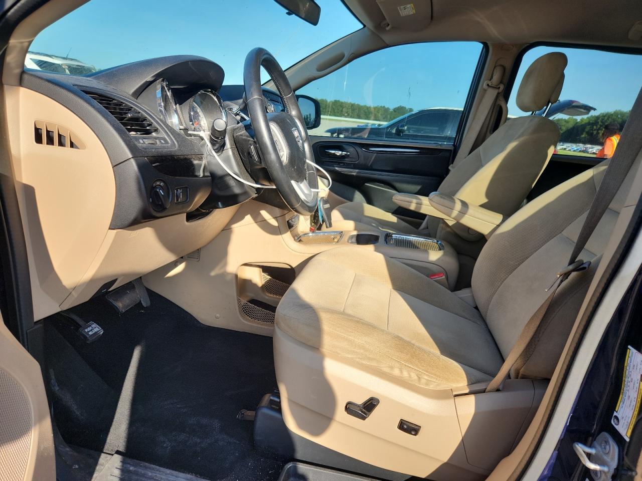 2016 DODGE GRAND CARAVAN SXT — Фото 7 из 13