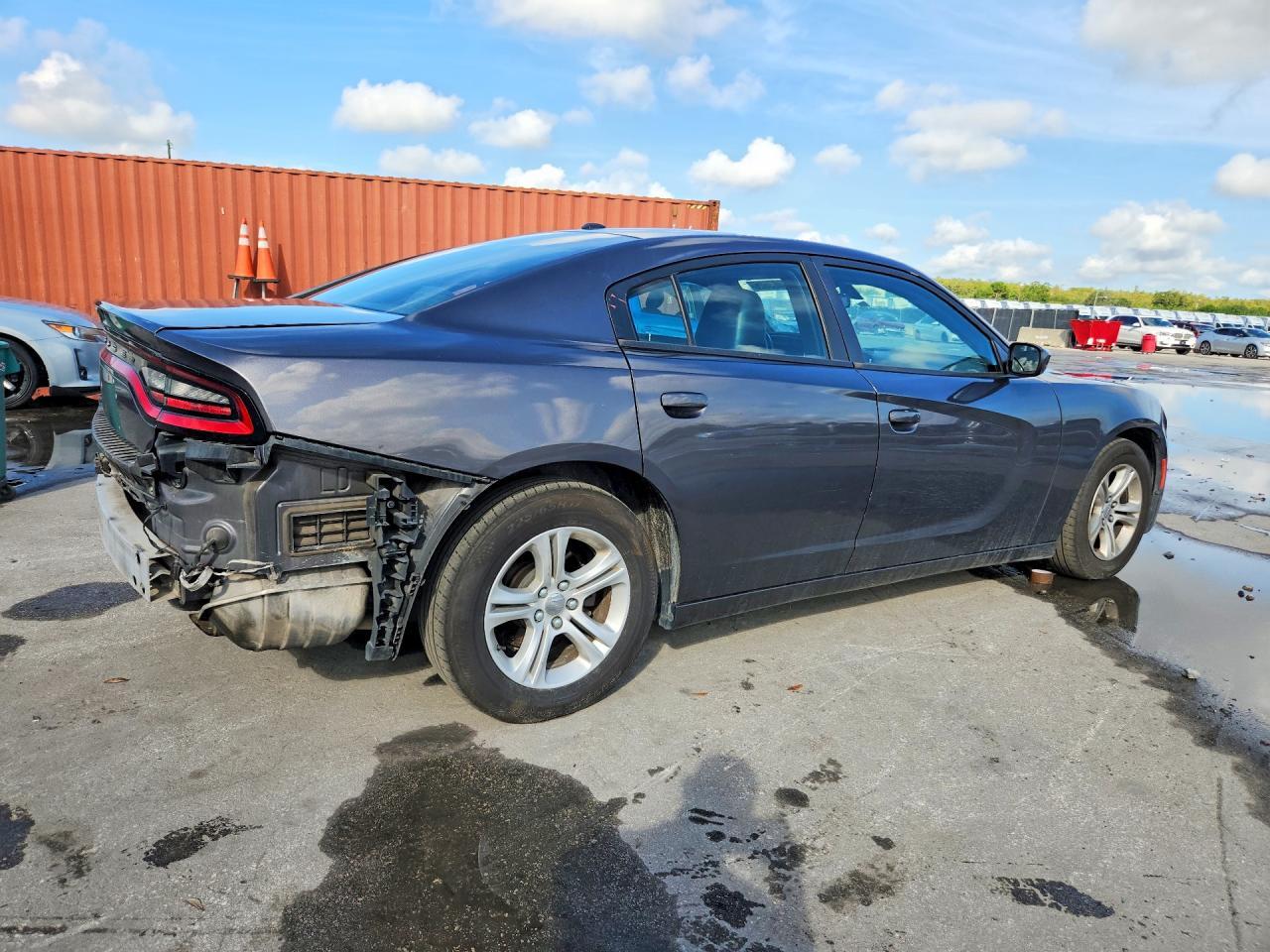 2019 DODGE CHARGER SXT — Фото 3 из 13