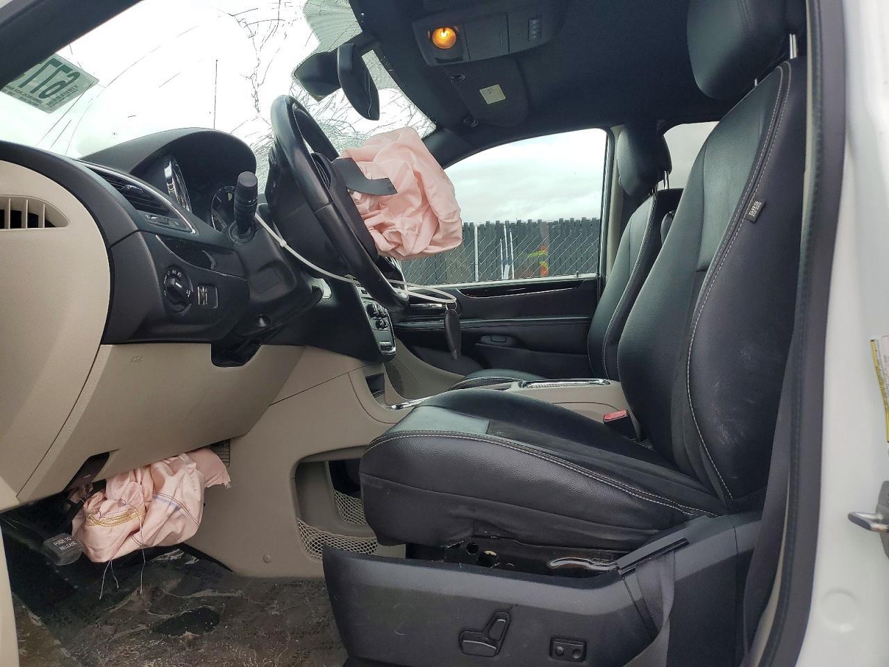2019 DODGE GRAND CARAVAN SXT — Фото 7 из 14