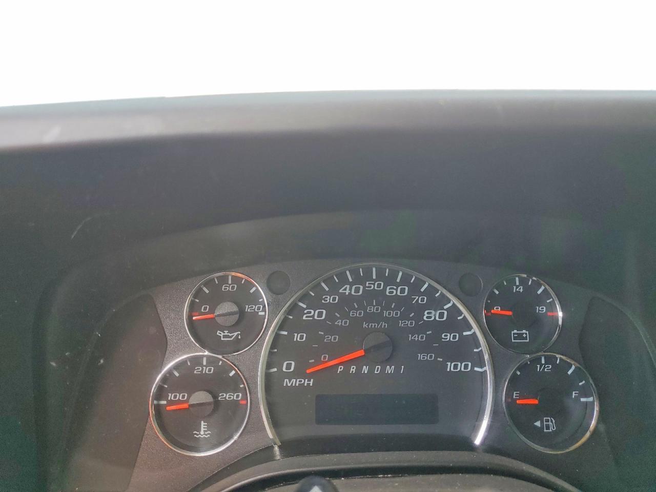 2024 GMC SAVANA G3500 — Фото 12 из 16