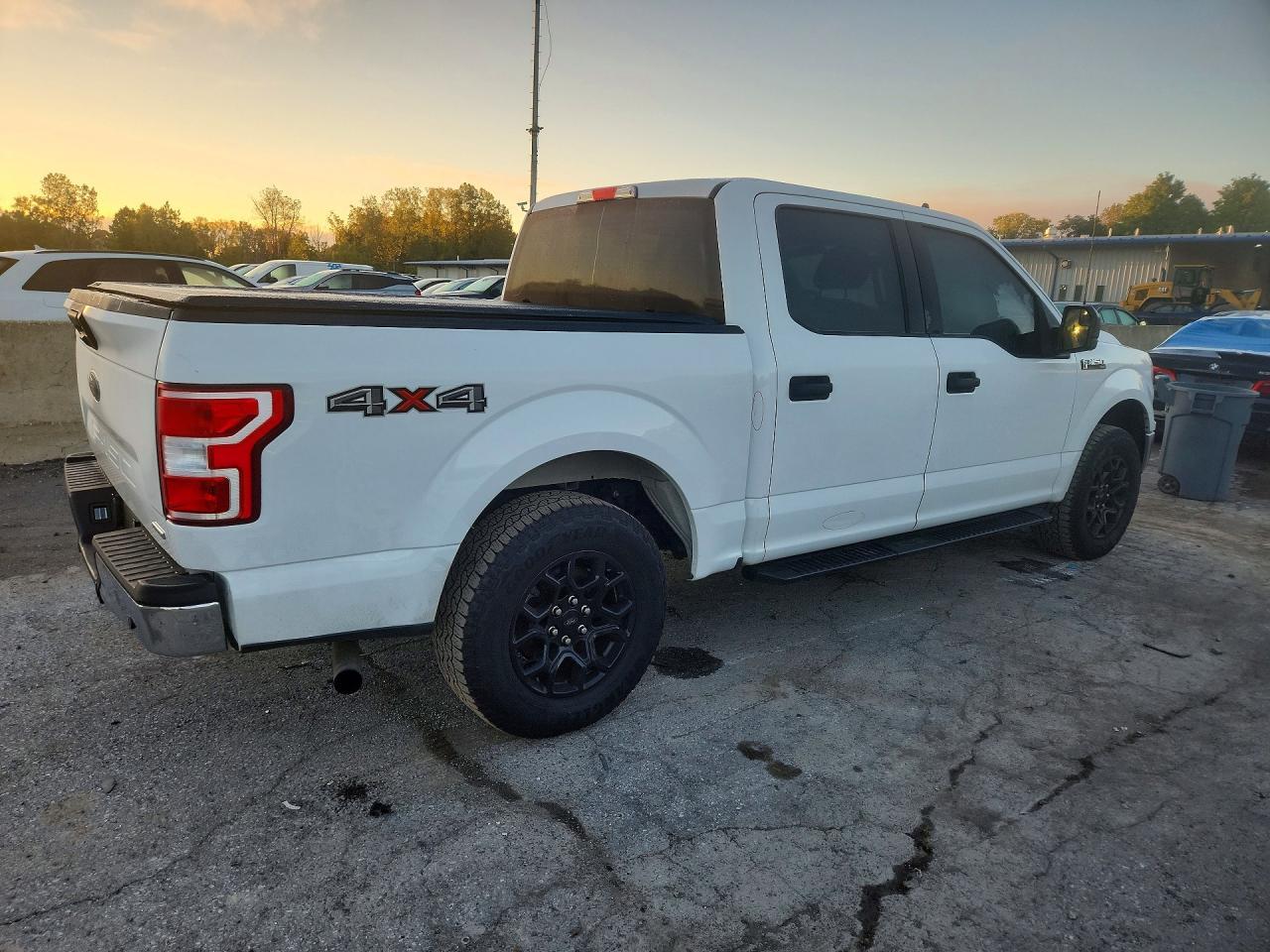 2020 FORD F150 XLT — Фото 3 из 12