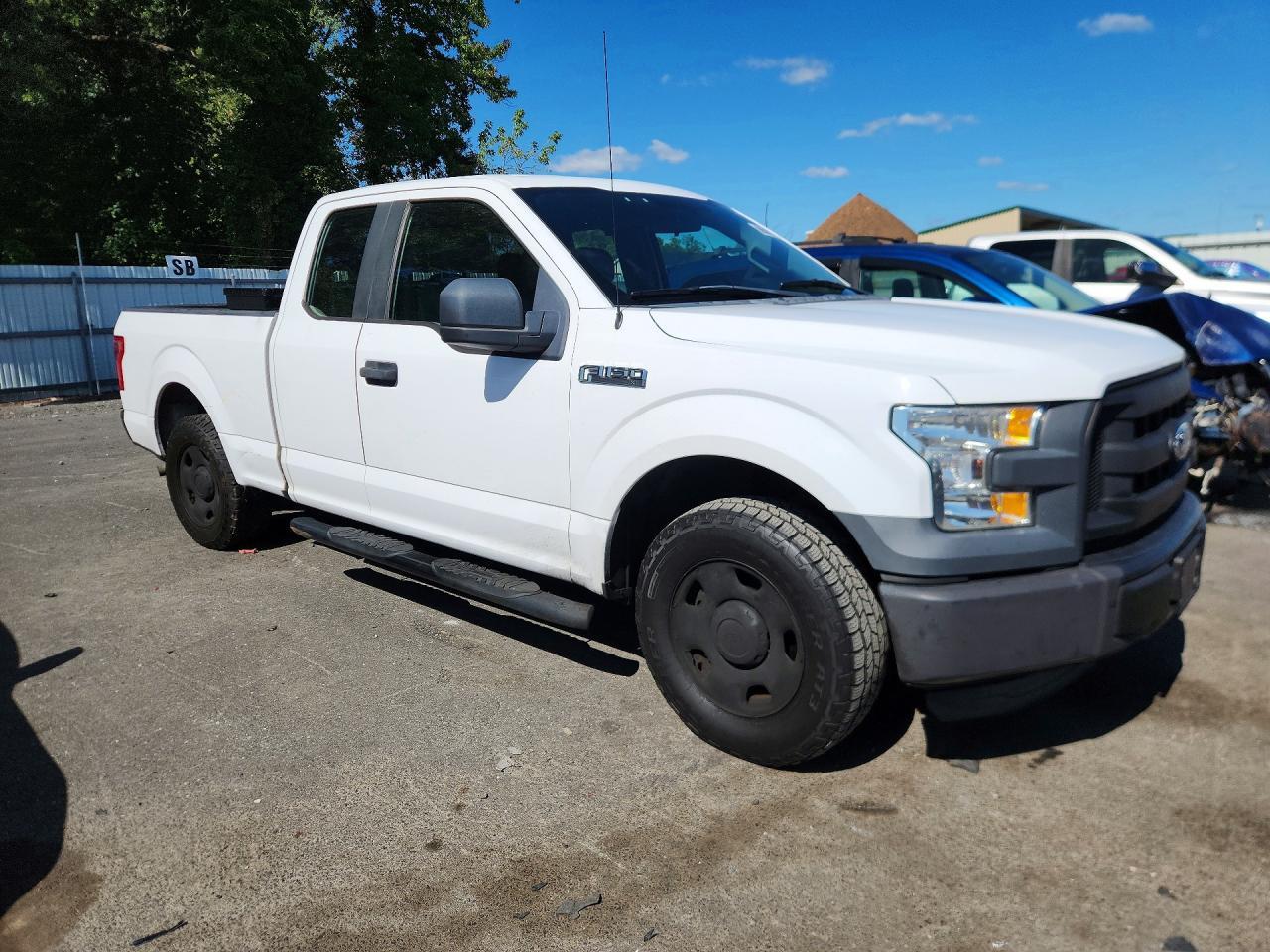 2015 FORD F150 — Фото 4 из 12