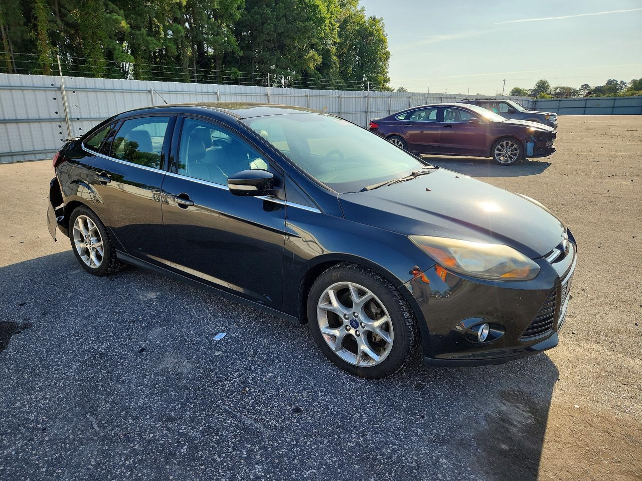 2013 FORD FOCUS TITANIUM — Фото 4 из 12