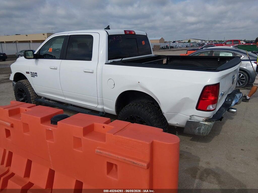 1C6RR7LT7KS569034 2019 RAM 1500 CLASSIC photo no. 3