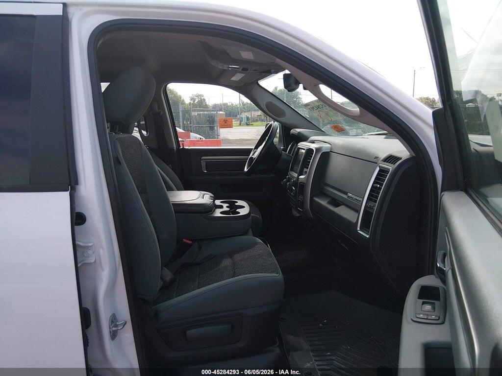 1C6RR7LT7KS569034 2019 RAM 1500 CLASSIC photo no. 5