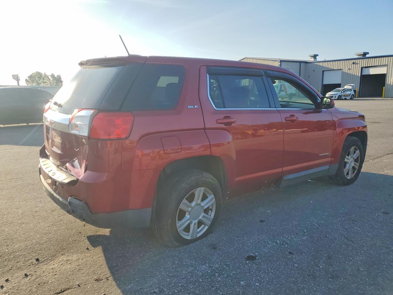 2015 GMC TERRAIN SLE — Фото 3 из 13