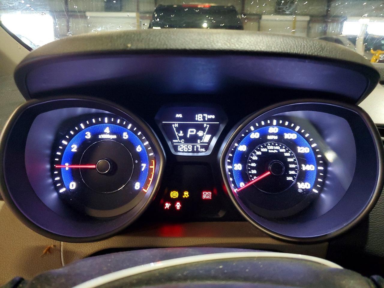 2014 HYUNDAI ELANTRA SE — Фото 9 из 13