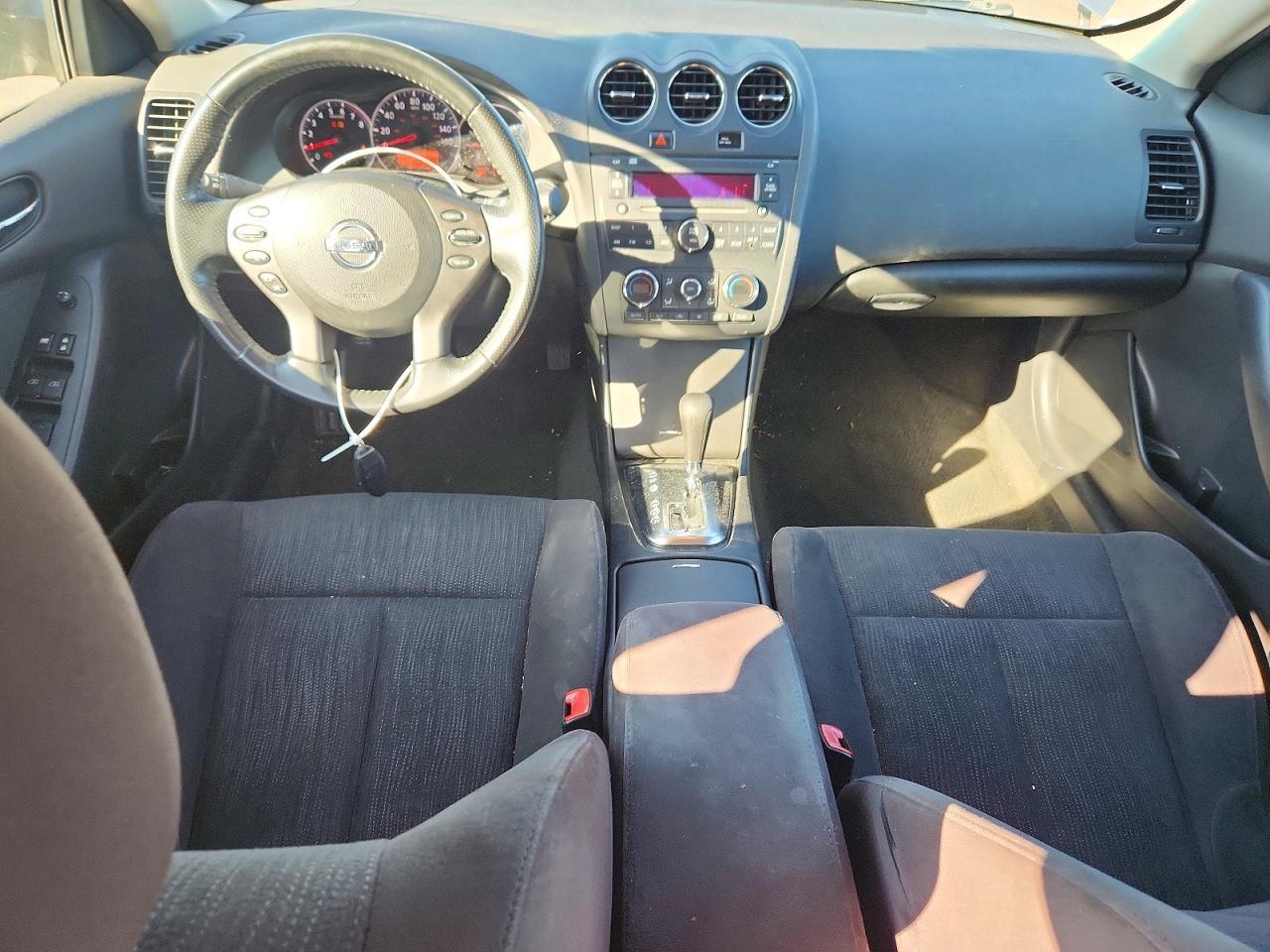 2012 NISSAN ALTIMA 2.5 — Фото 8 из 12