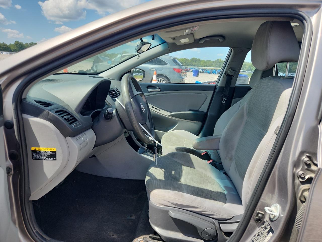 2017 HYUNDAI ACCENT SE — Фото 7 из 12