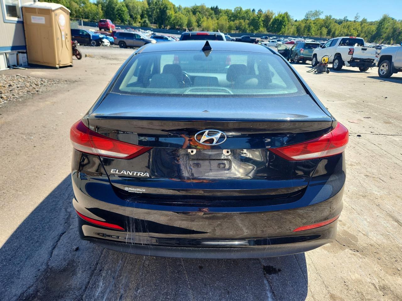 2018 HYUNDAI ELANTRA VALUE EDITION — Фото 6 из 12