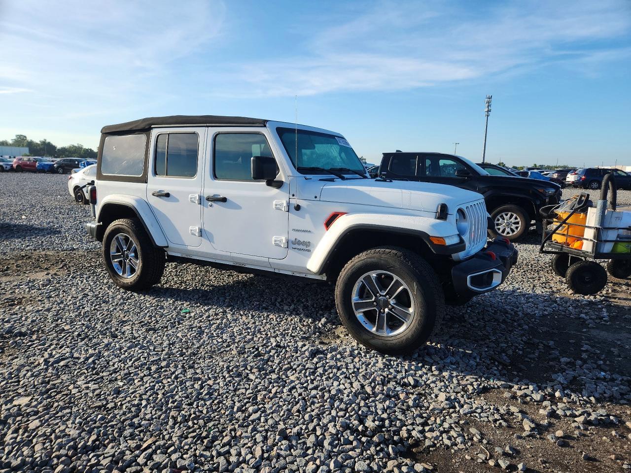 2021 JEEP WRANGLER UNLIMITED SAHARA — Фото 4 из 12