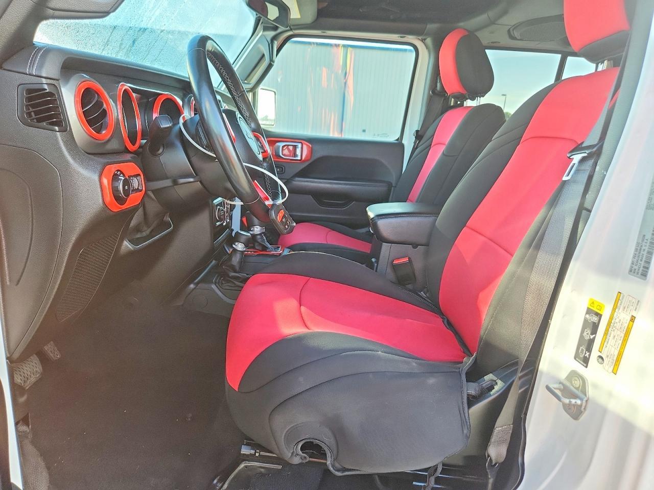 2021 JEEP WRANGLER UNLIMITED SAHARA — Фото 7 из 12